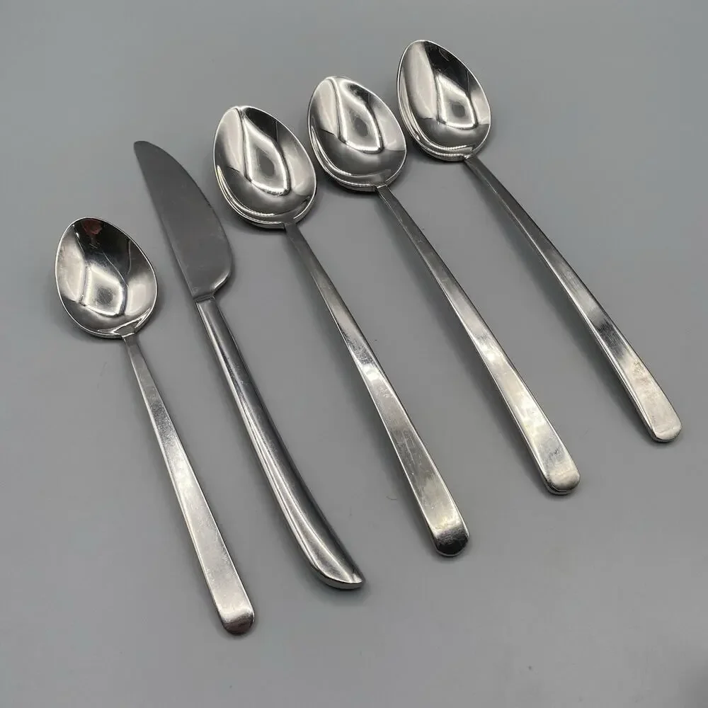 Mikasa Eastside 5pcs Mixed‎ Lot Stainless Flatware Teaspoon Soup Spoons Place